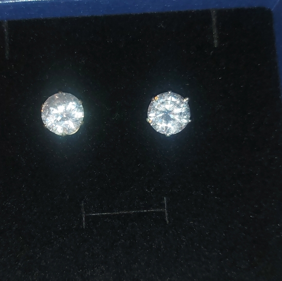 Stud Earrings - Picture 1 of 9